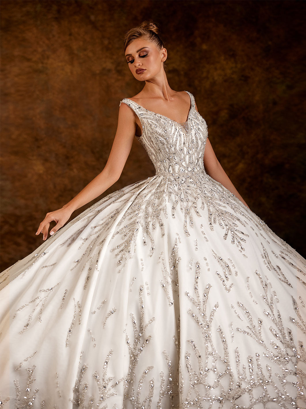 V-Shaped Back Wedding Dress