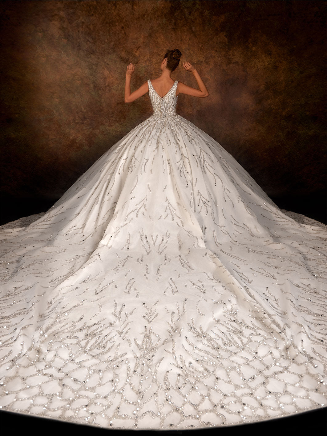 V-Shaped Back Wedding Dress