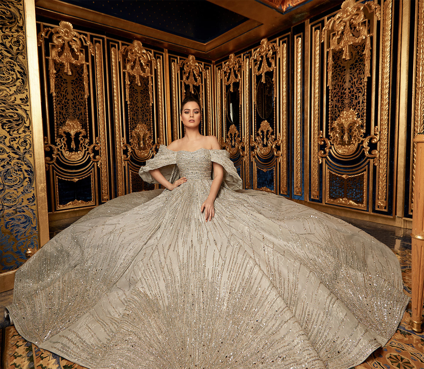 Luxury Ball Gown Wedding Dress Embedded With The Finest